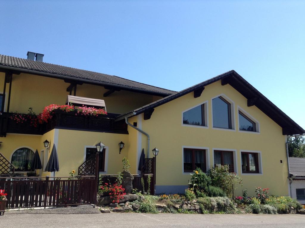 Gasthof Zur Haltestelle Lasberg Dış mekan fotoğraf
